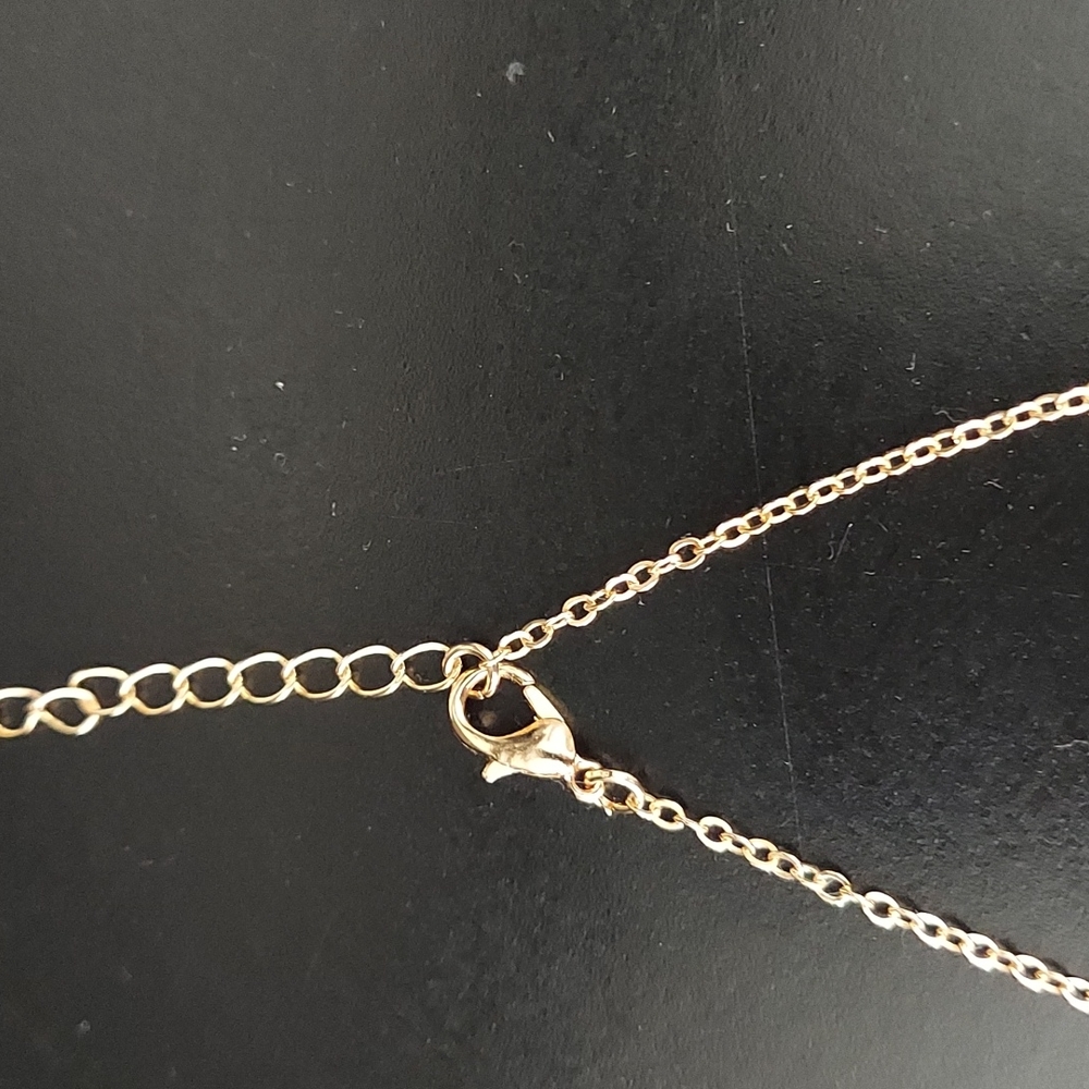 Square pendant necklace. - Picture 7 of 7
